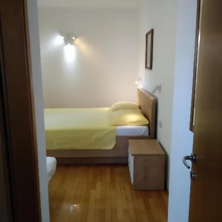 Lodujera 2 아파트 *
